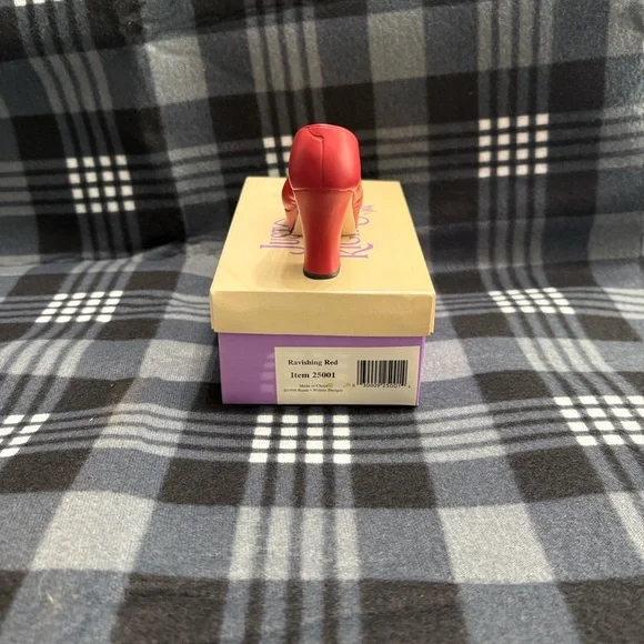 Just The Right Shoe Ravishing Red Heels - Picture 4 of 6